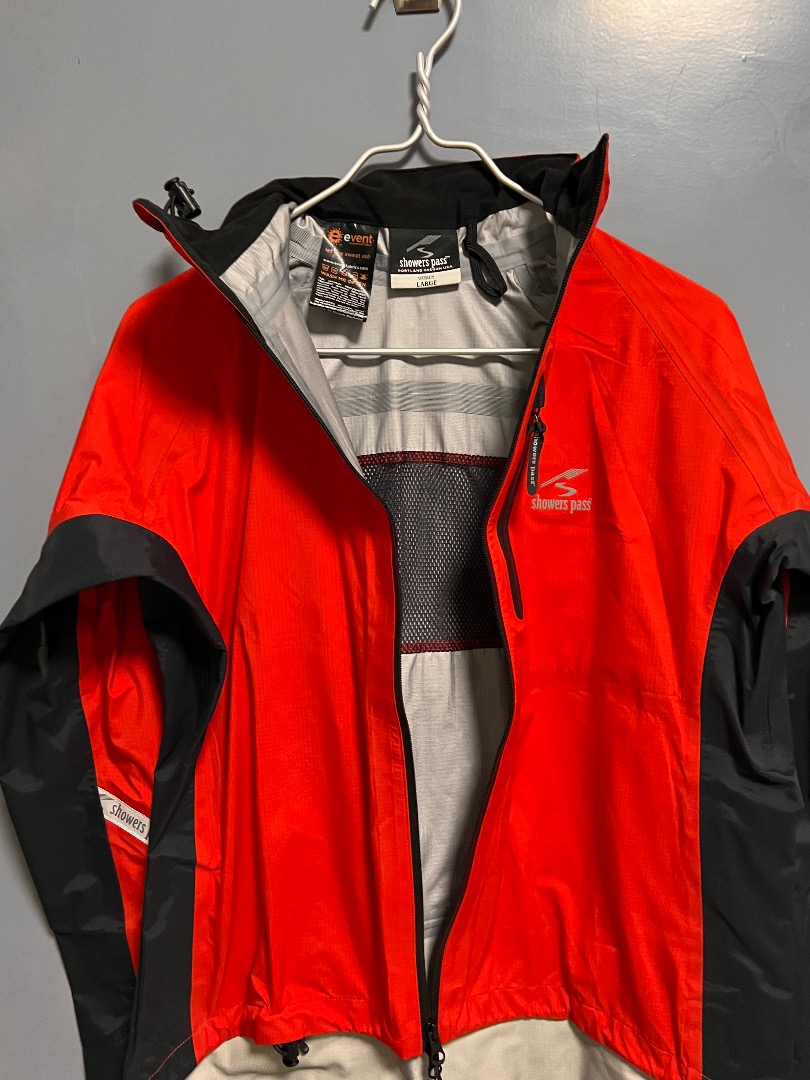 Showers Pass Portland Oregon USA, Women's Fashion, Coats, Jackets and