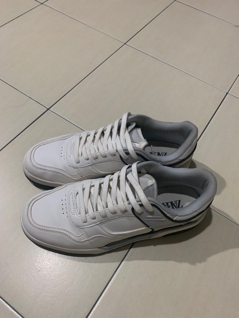 Snickers Shoos Snickers, Men's Fashion, Footwear, Sneakers on Carousell