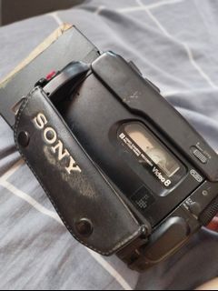 SONY CCD-TR45E Video Camera