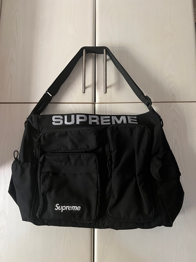 Supreme Duffle Bag SS17, Men's Fashion, Bags, Sling Bags on Carousell