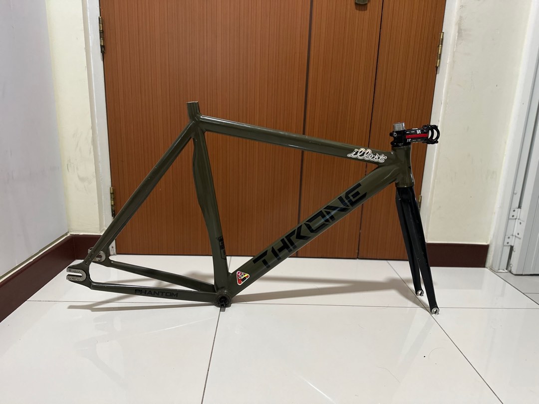 throne frameset