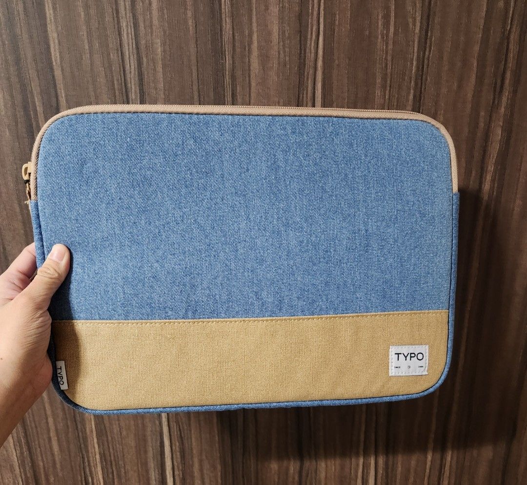 Laptop bags typo clearance
