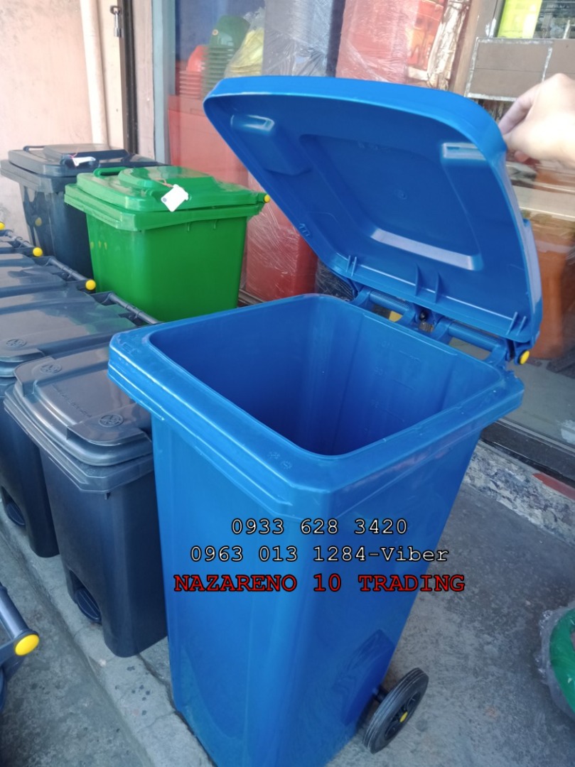 UGA / rolling Trash Bin Wheeled Trash Bin, Looking For on Carousell