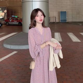 全新✨碎花V領連衣裙
