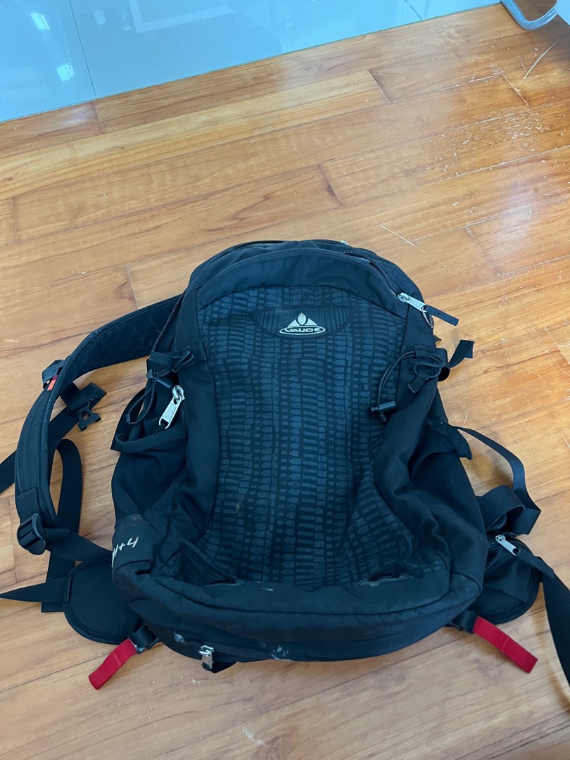 Vaude brand backpack for hiking , Men's Fashion, Bags, Backpacks on