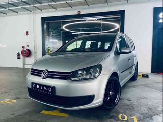 Volkswagen Touran 1.4 TSI DSG (A)