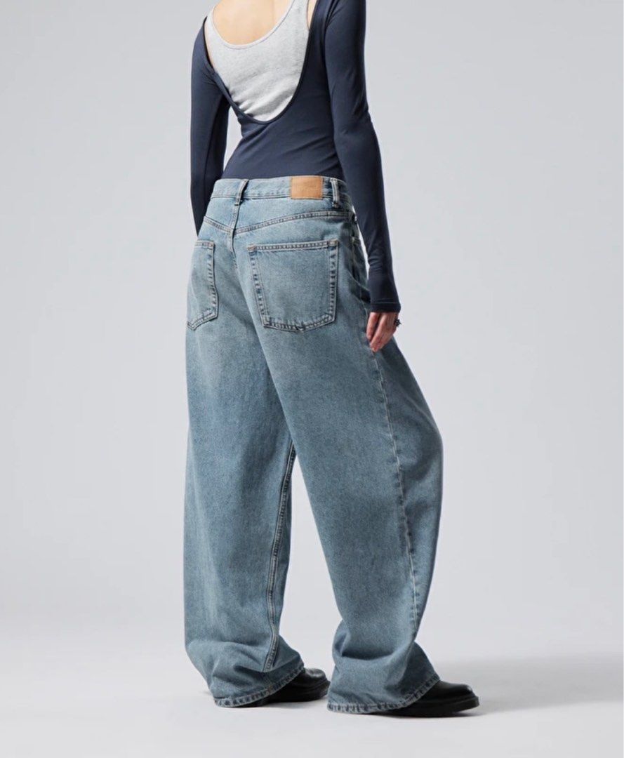 Weekday Astro Loose Baggy Jeans (New)