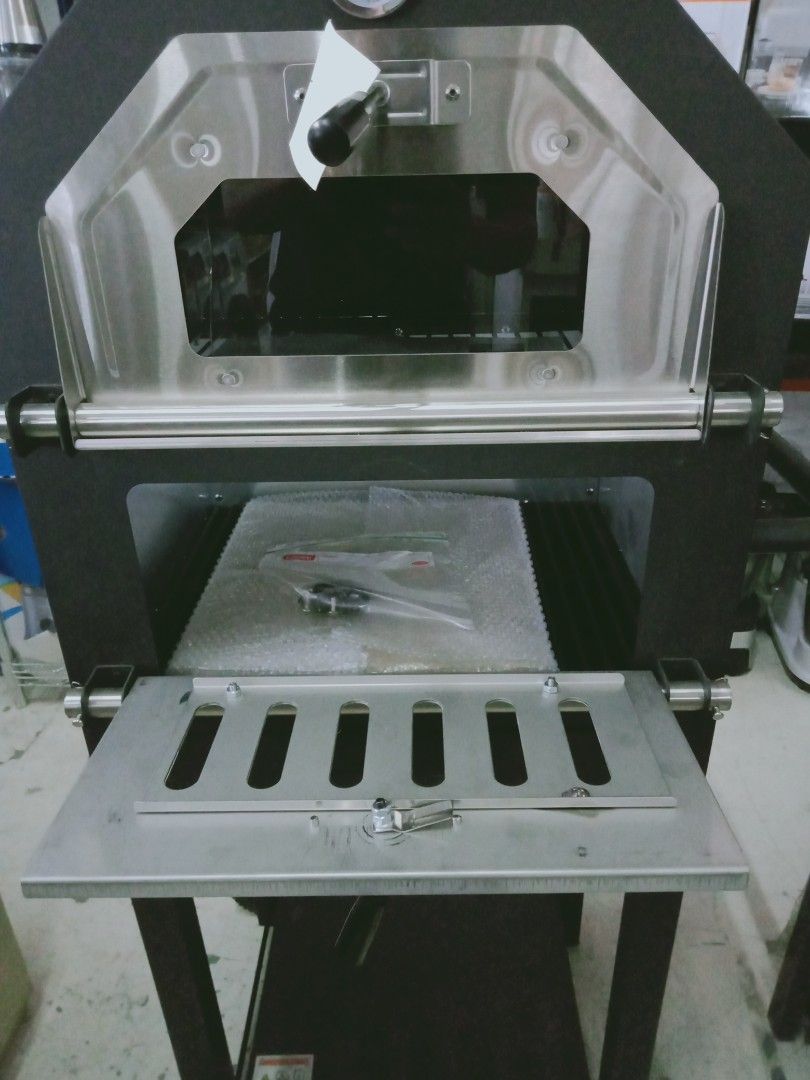 WOODFIRE PIZZA OVEN. COOLABAH, TV & Home Appliances, Kitchen Appliances, Ovens & Toasters on