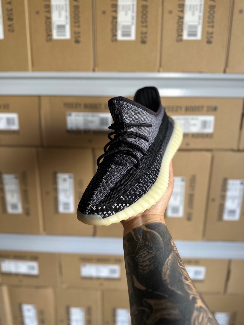 YEEZY CARBON 7US USED Men s Fashion Footwear Sneakers on Carousell