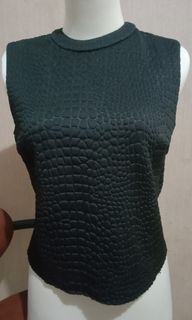 Zalora  crop tank top unik