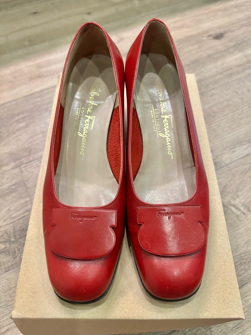 Vintage salvatore ferragamo boutique sale shoes