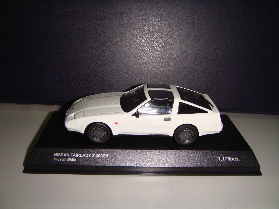 1/43 Nissan Fairlady Z 300ZR (HZ31) in crystal white by Kyosho