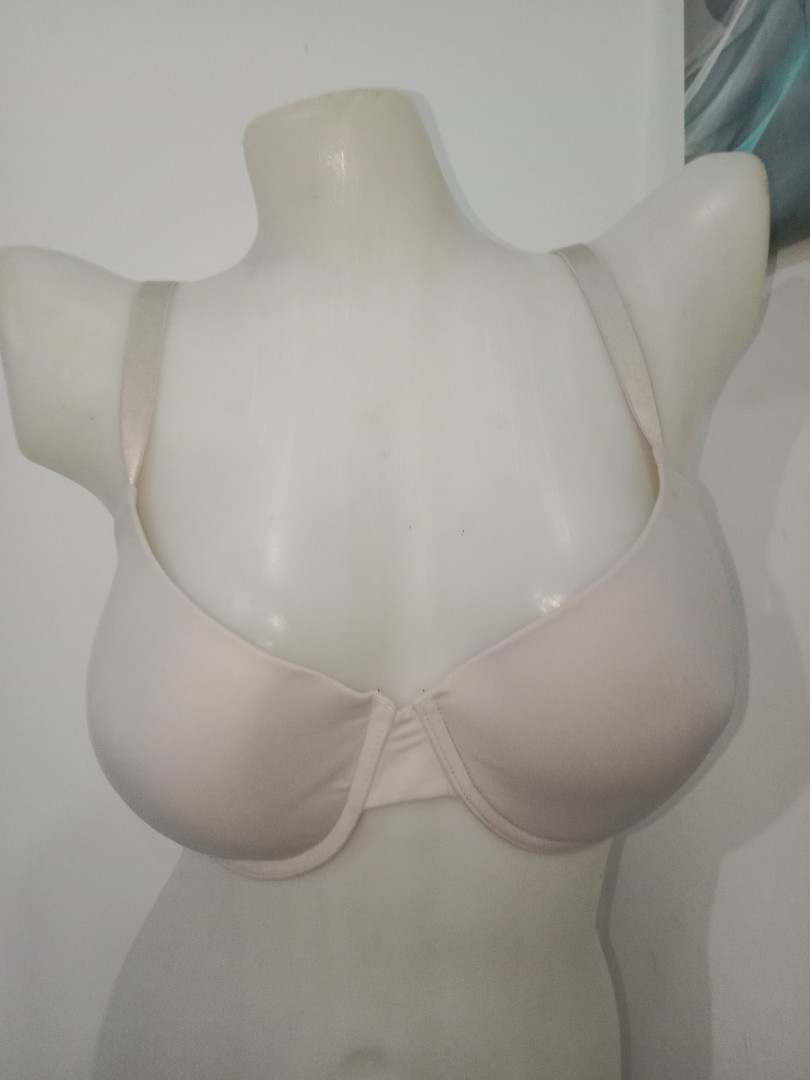 38d Ellen Tracy bra soft thin pads, Women's Fashion, Undergarments &  Loungewear on Carousell