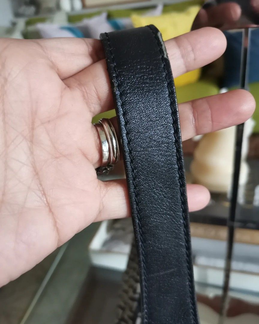 💯% Authentic Fendi Shoulder Kili Bag (Category: Luxury Bags & Wallets) located in Paranaque City. Submitted by luxehuntsmla.bymari (Listing ID 1253780236, Image 3). Description: 💯% Authentic Fendi Oyster Shoulder/Kili Bag Rank AB Flaws are posted (and emphasized on posted pictures) 👉 Rubber lining issues 👉 NO scuffs on monogram #luxehunts.mla.bymari items are guaranteed authentic, or money-back if proven fake. Mura lang magpa fix ng rubber li