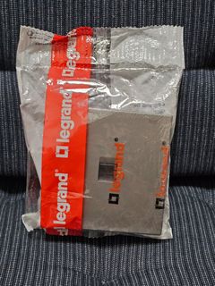 （分類：）位於 。 由 ssprout 提交（商品編號 1253812595，圖片 1）。簡介： 。