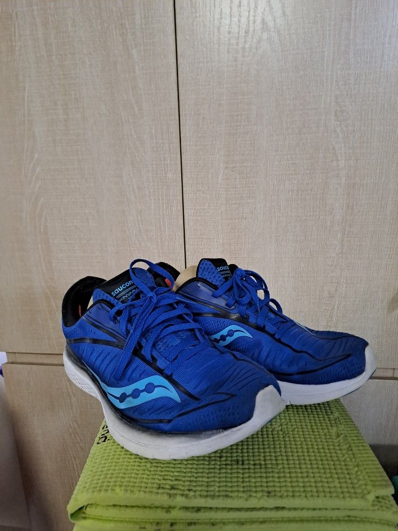 Kinvara 10 mens top size 9.5