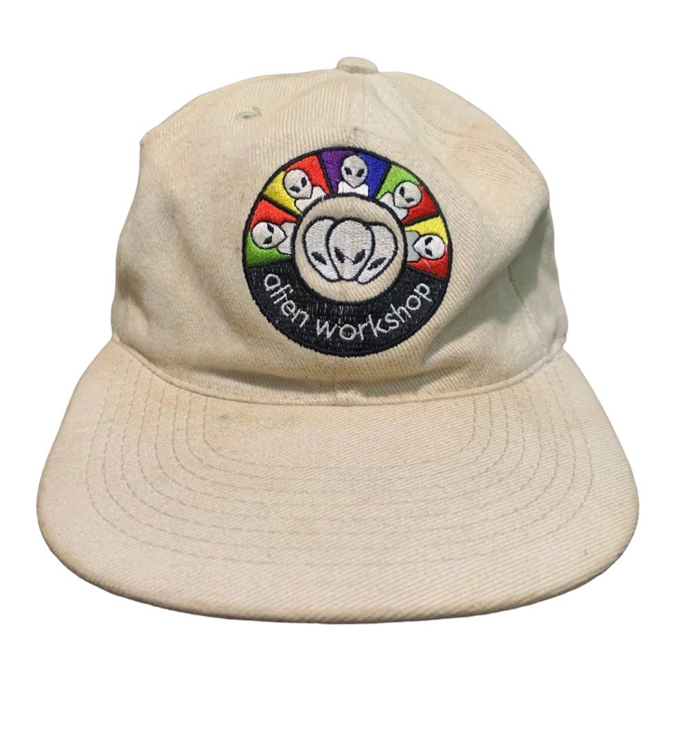 Alien Workshop Cap (Category: Cap & Hats) located in Sungai Siput. Submitted by WardrobeUnggul (Listing ID 1253725217, Image 1). Description: *(Nicely crafted) *(Minor signs of wear) *(Overall in good condition) 🎉If You Take Combo,I Will Give Good Price. ✅Shipped Via Jnt Express✅ 💥Do Follow Me On ig (@wardrobe_unggul) 💥Have A Good Time🥳😬.