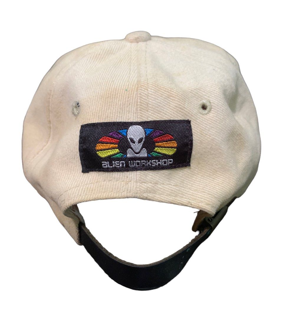Alien Workshop Cap (Category: Cap & Hats) located in Sungai Siput. Submitted by WardrobeUnggul (Listing ID 1253725217, Image 3). Description: *(Nicely crafted) *(Minor signs of wear) *(Overall in good condition) 🎉If You Take Combo,I Will Give Good Price. ✅Shipped Via Jnt Express✅ 💥Do Follow Me On ig (@wardrobe_unggul) 💥Have A Good Time🥳😬.