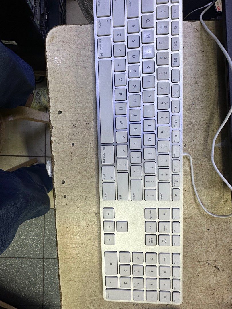 a11666】Apple アップル キーボード A1243 EMC2171