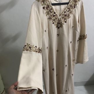 Baju Muslim Wanita Broken White | All Size