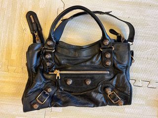 （分類：）位於 。 由 sirk32 提交（商品編號 1253758808，圖片 1）。簡介： 。