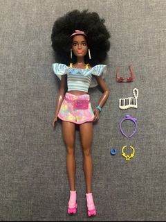 Barbie Fab Roller Skater Doll ( Barbie Movie Doll )