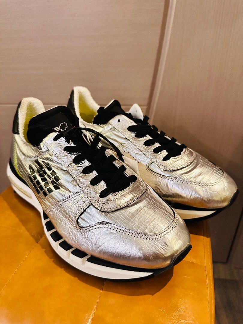BePositive Italian Sneakers, 男裝, 鞋, 波鞋- Carousell