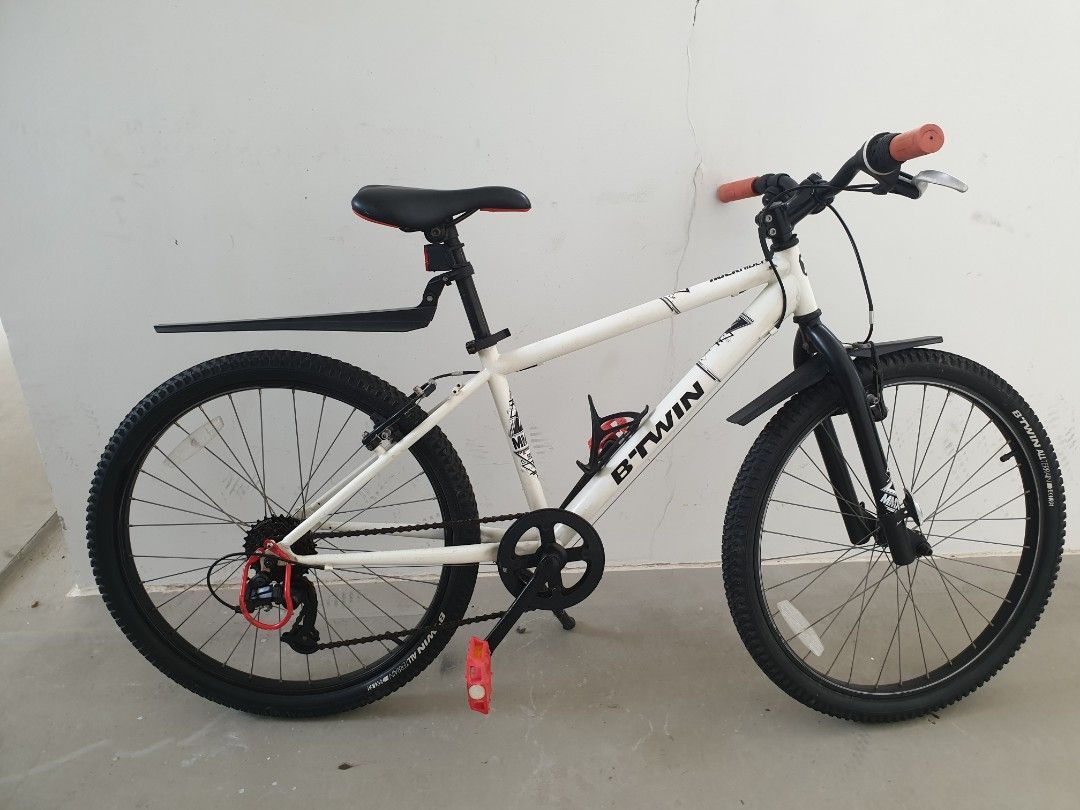 Bicicleta on sale btwin rockrider