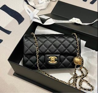Mini O Case / Mini Pouch Black Caviar Gold Hardware GHW, Luxury, Bags &  Wallets on Carousell
