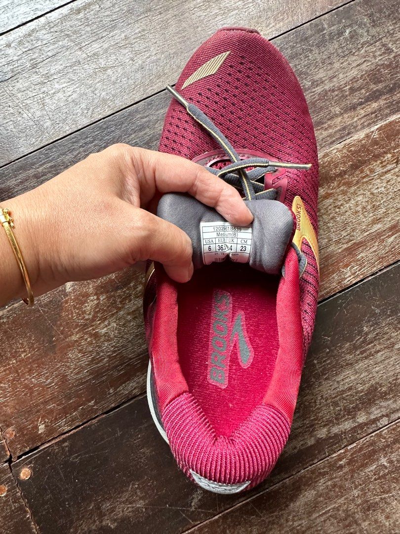 Brooks gt20 on sale