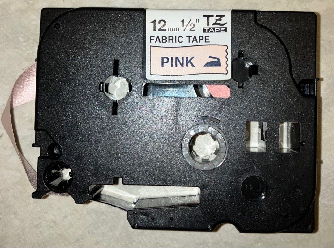 Brother fabric tape (blue on pink tape), 興趣及遊戲, 手作＆自家設計, 工藝用品及工具