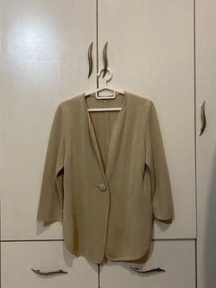 (Category: ) located in . Submitted by by.erina (Listing ID 1253868779, Image 1). Description: .