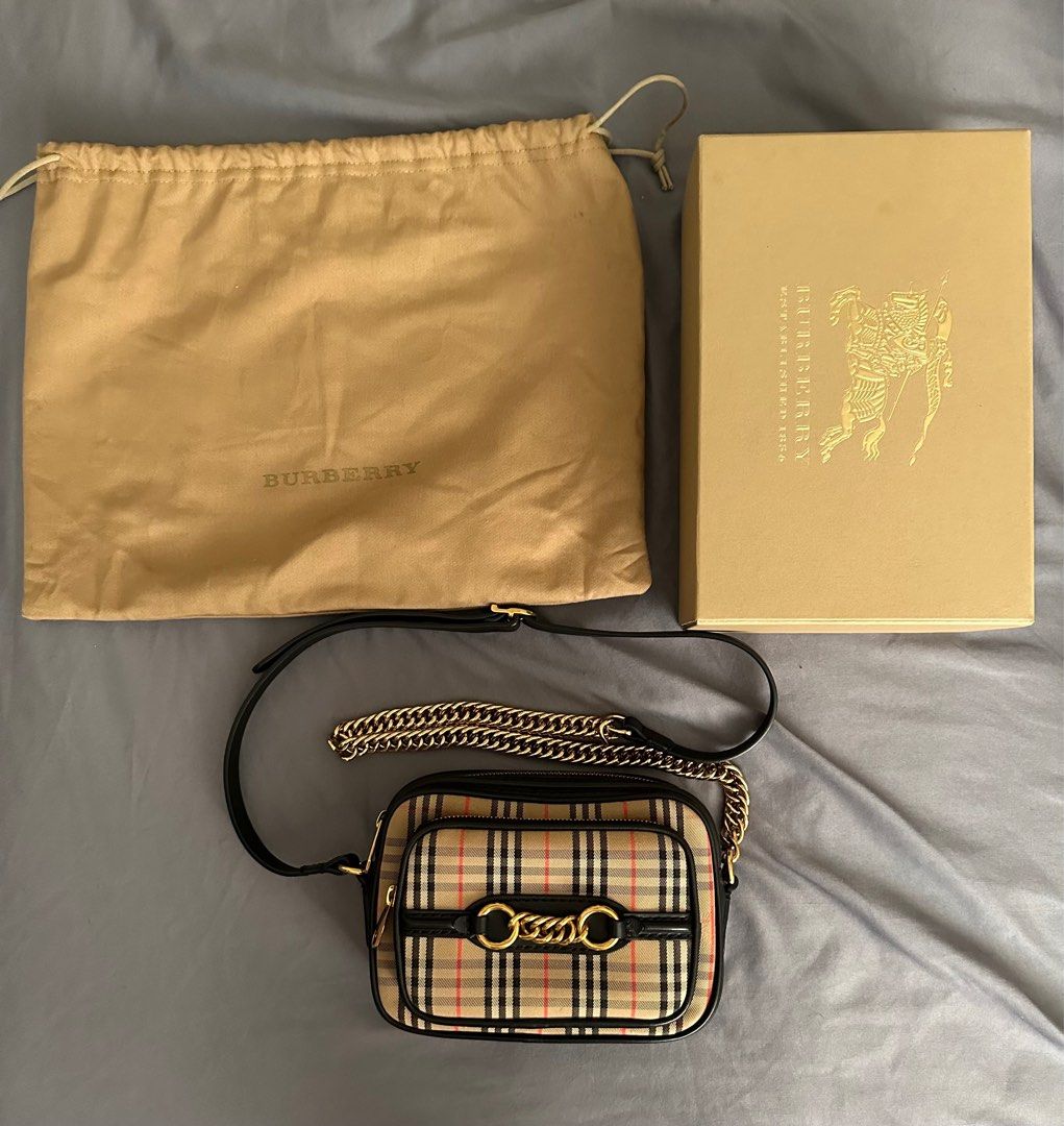 Burberry 1983 camera bag shop