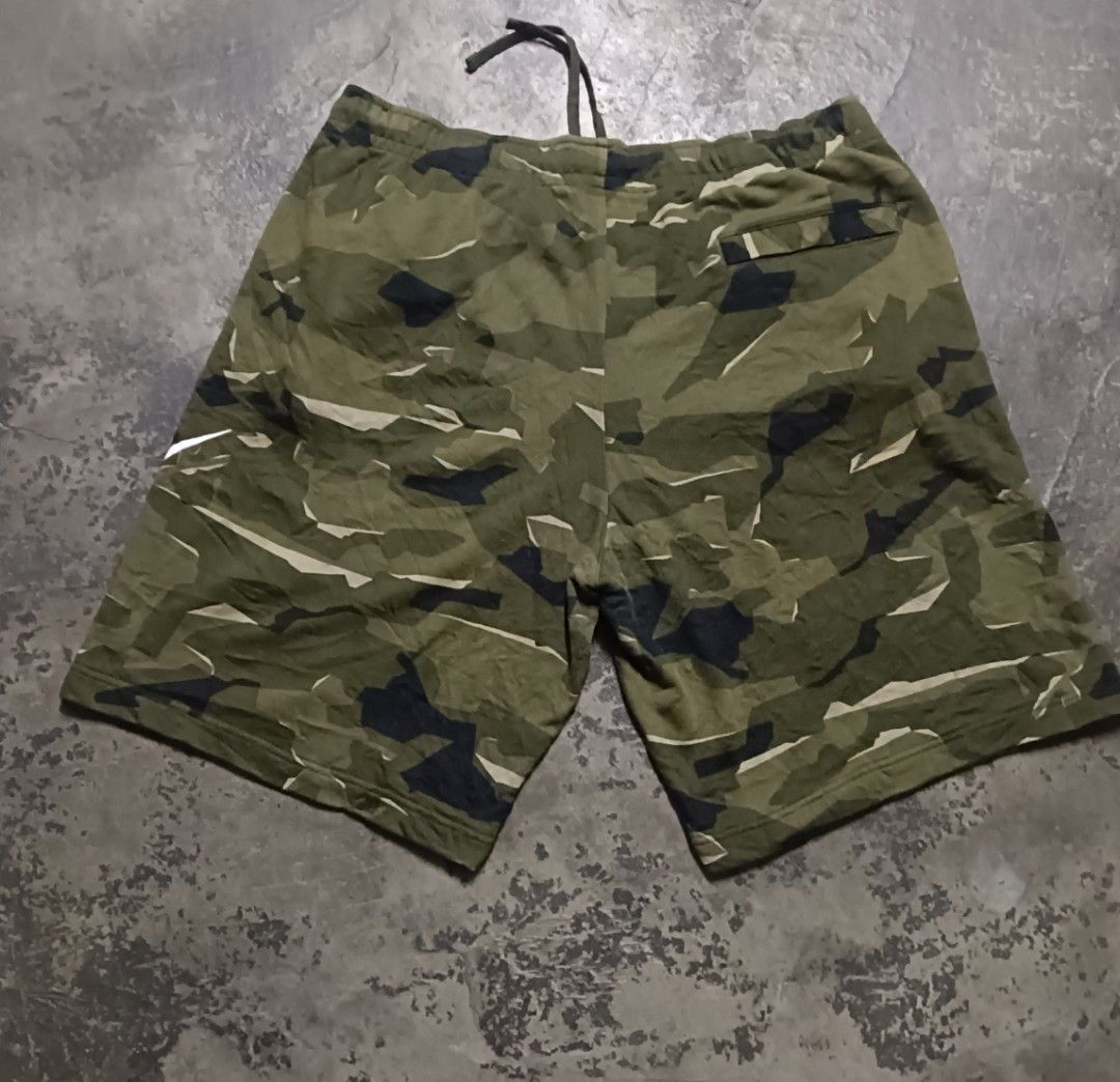 Nike army fatigue shorts top