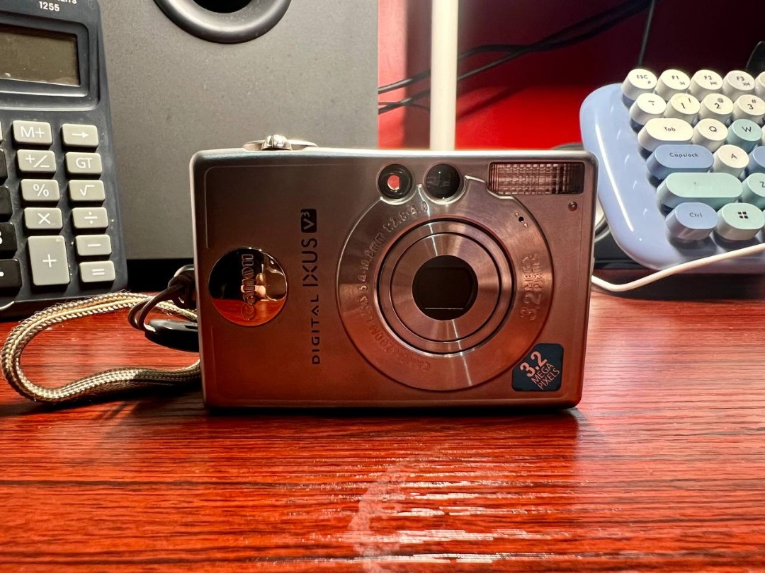 Canon Ixus v3 (Super Rare) Digital camera, Photography, Cameras on Carousell
