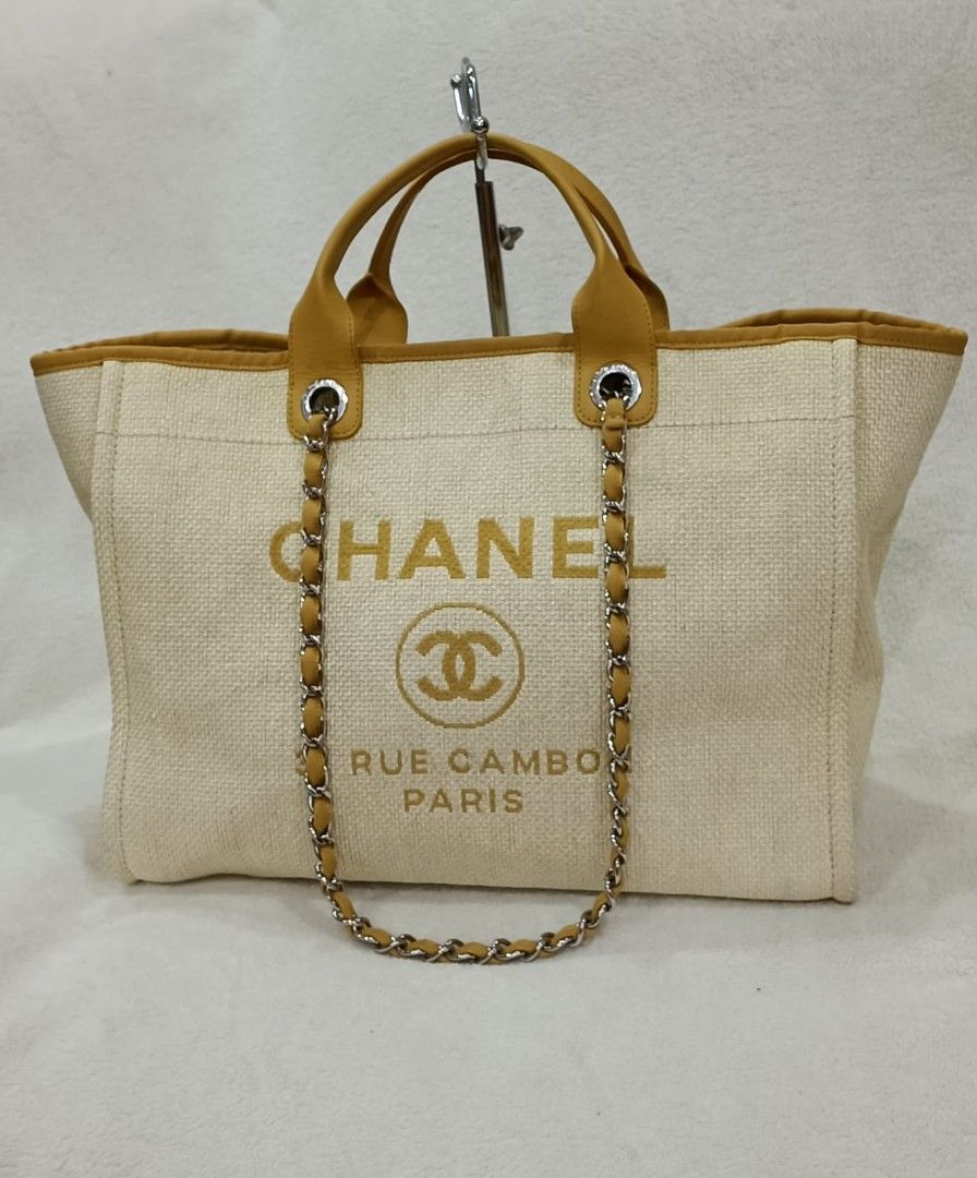 Chanel deauville 31 Rue Cambon tote #22, size (38x30x21cm) with
