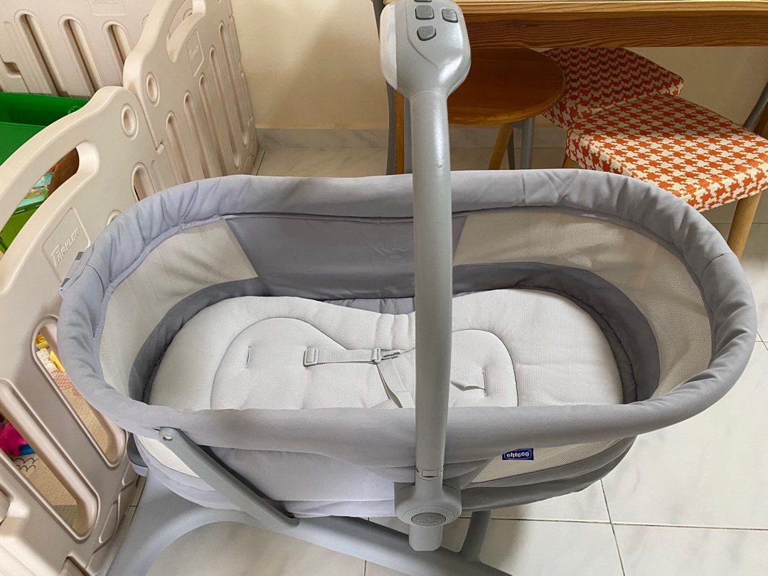 Chicco Baby Hug 4 in 1 Air, Babies & Kids, Baby Nursery & Kids ...