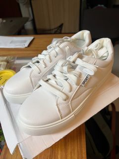 Children school shoe to bless