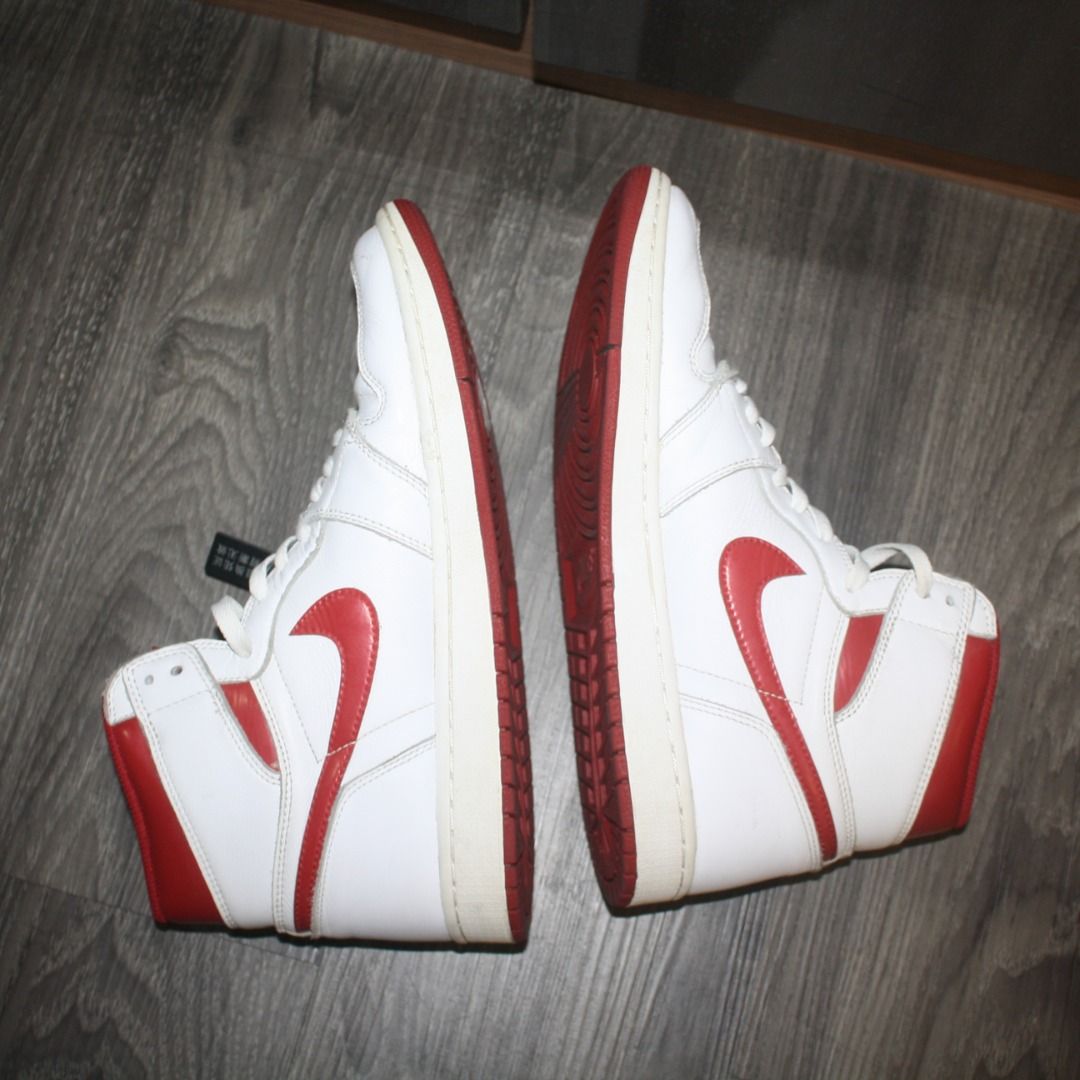 Air jordan 1 high og metallic red top