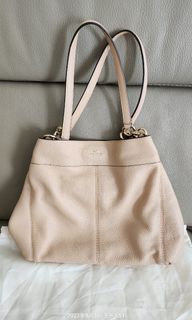 （分類：）位於 。 由 jubi_lee 提交（商品編號 1253841813，圖片 1）。簡介： 。