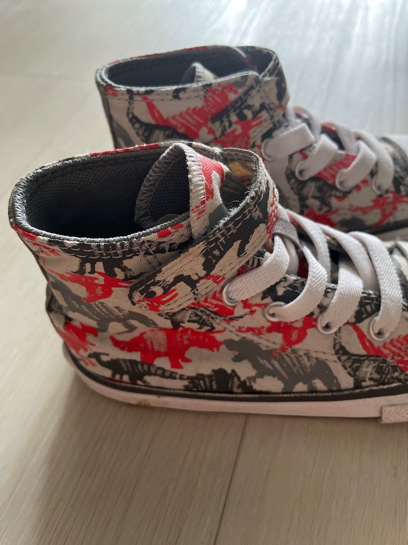 Converse cheap dinosaur velcro