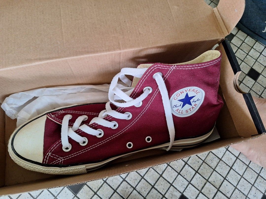 Converse Shoes Men s Fashion Footwear Sneakers on Carousell