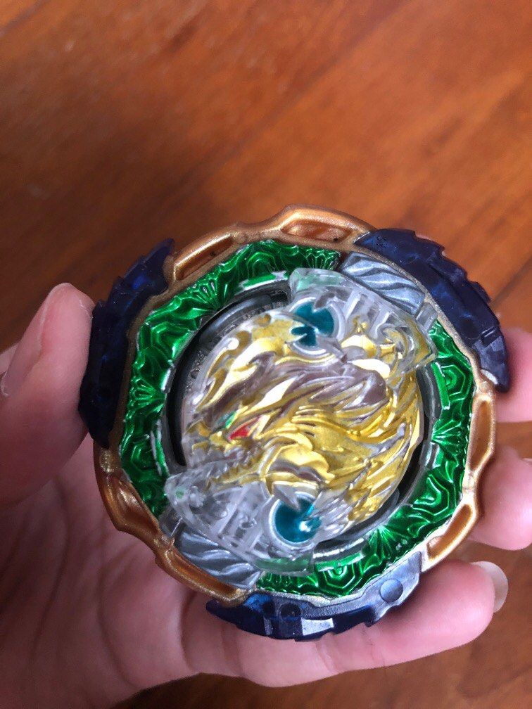 Custom unburstible beyblade free launcher