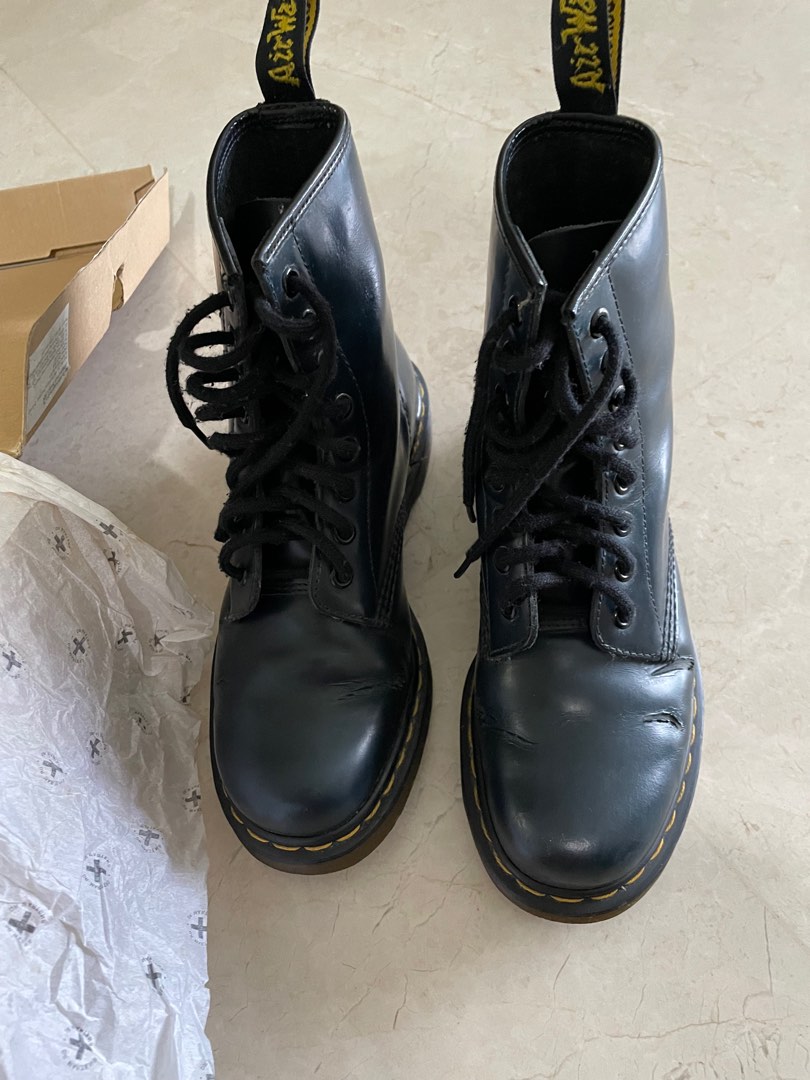 Dr Martens Leather Boots, Women's Fashion, Footwear, Boots on Carousell