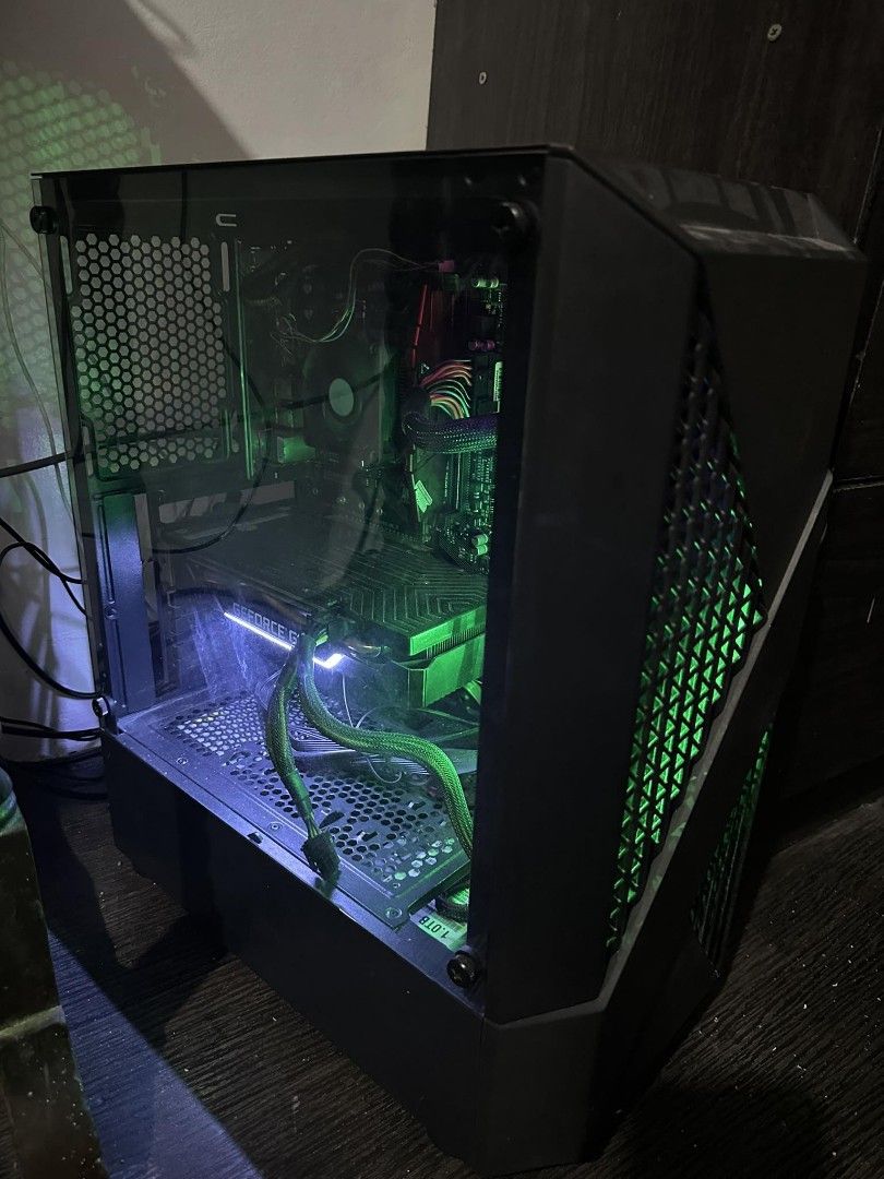 DUAL MONITOR GAMING PC SET, Computers & Tech, Desktops on Carousell