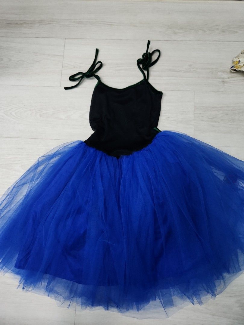 open lace back dress Amazon.com: Disney Frozen 2 Queen Anna Dress - Outfit Fits Sizes 4-6X main image 0