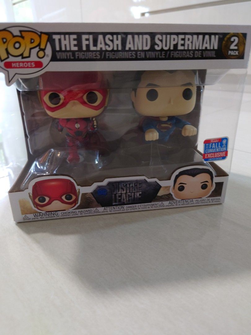 Funko pop superman VS the flash justice league batman Hobbies