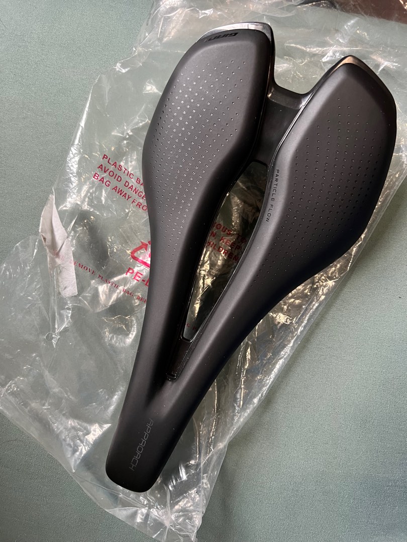 Giant approach saddle deals