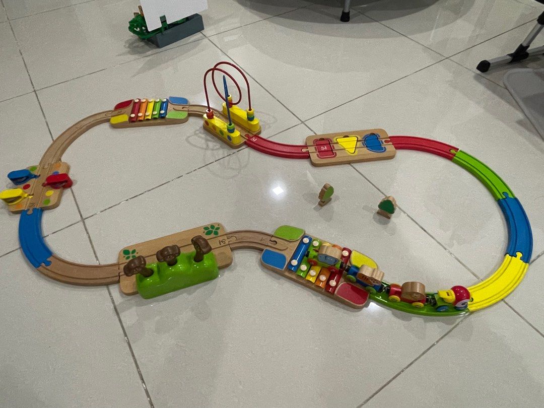 Hape sights and sounds railway set new arrivals