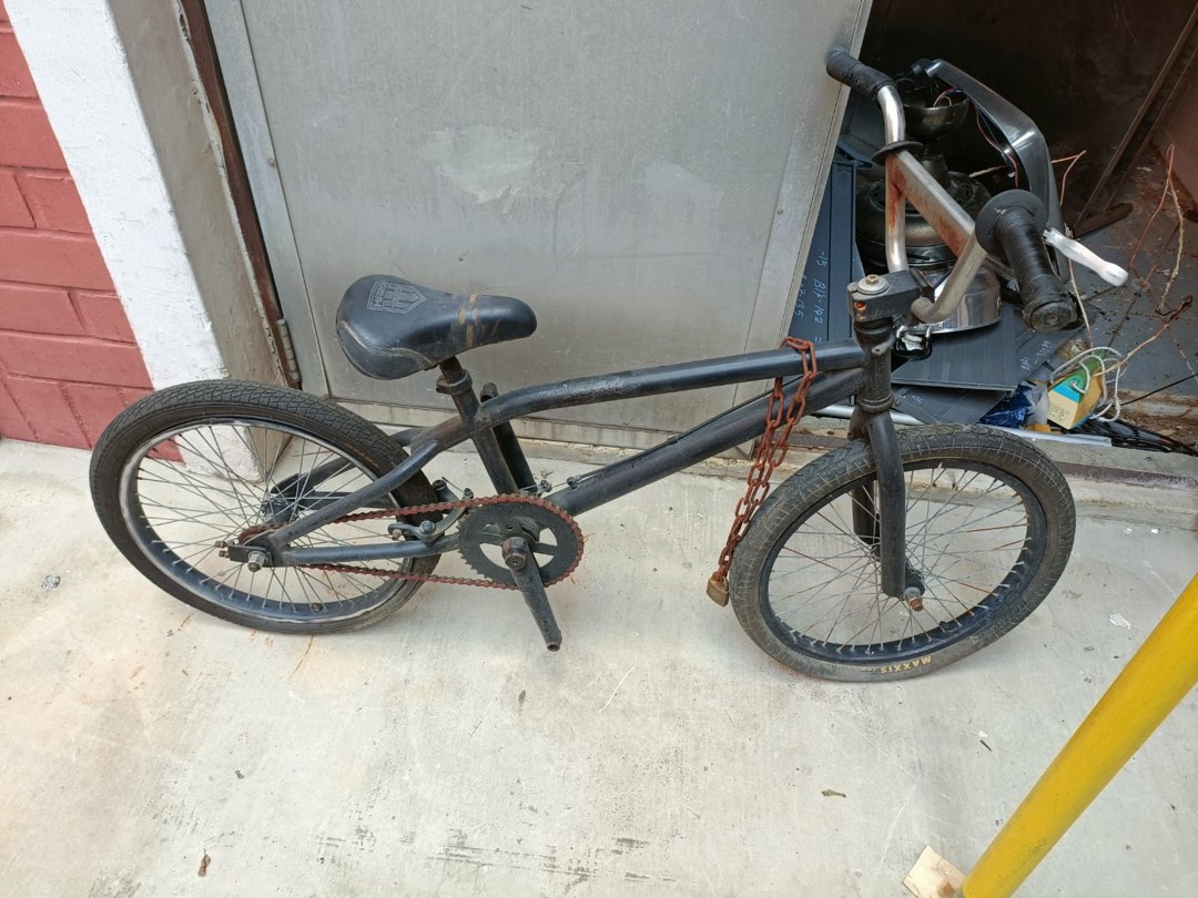 Haro bmx, Sports Equipment, Bicycles & Parts, Bicycles on Carousell